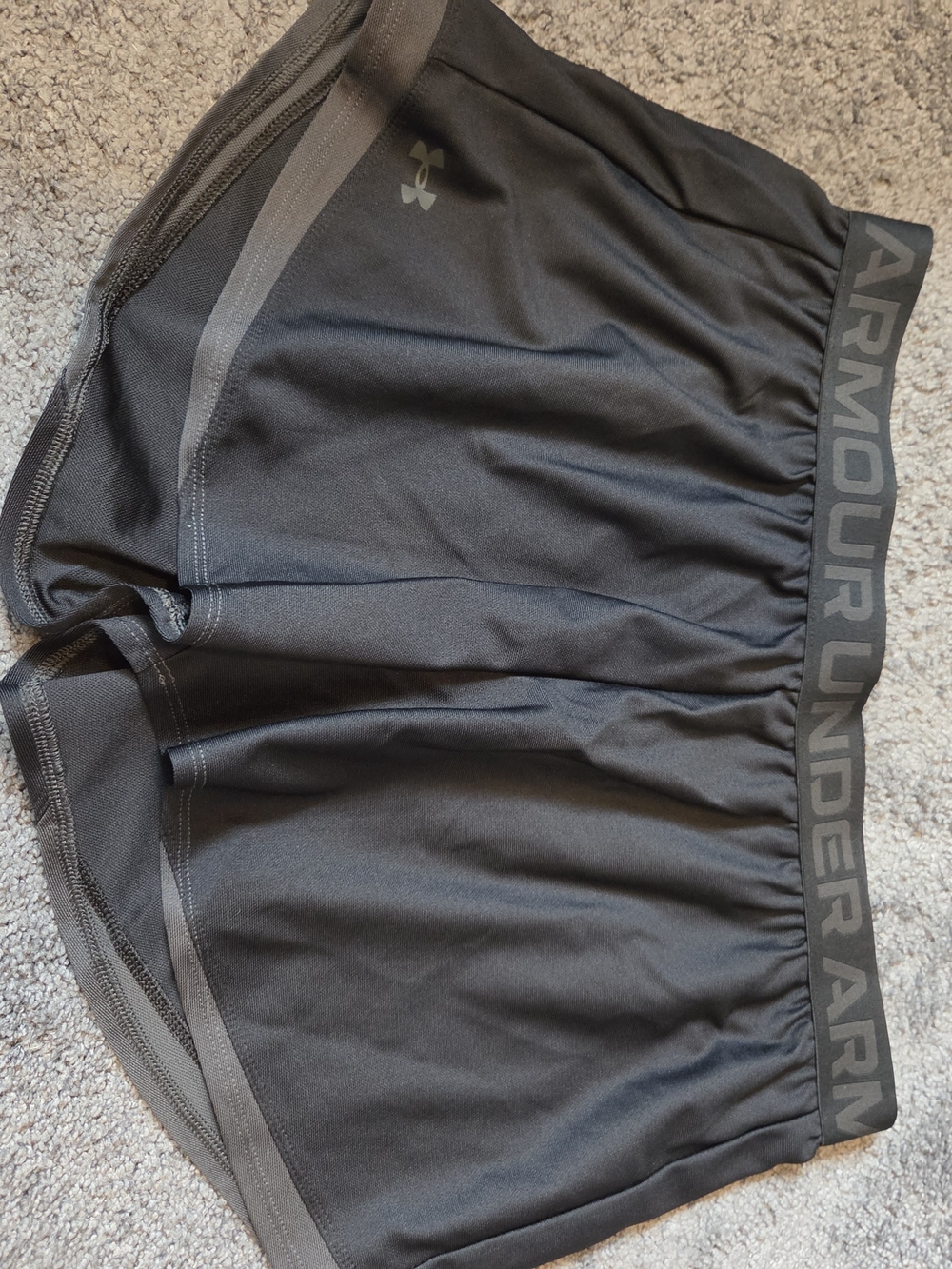 Under Armour Women’s Black/Gray Athletic Shorts